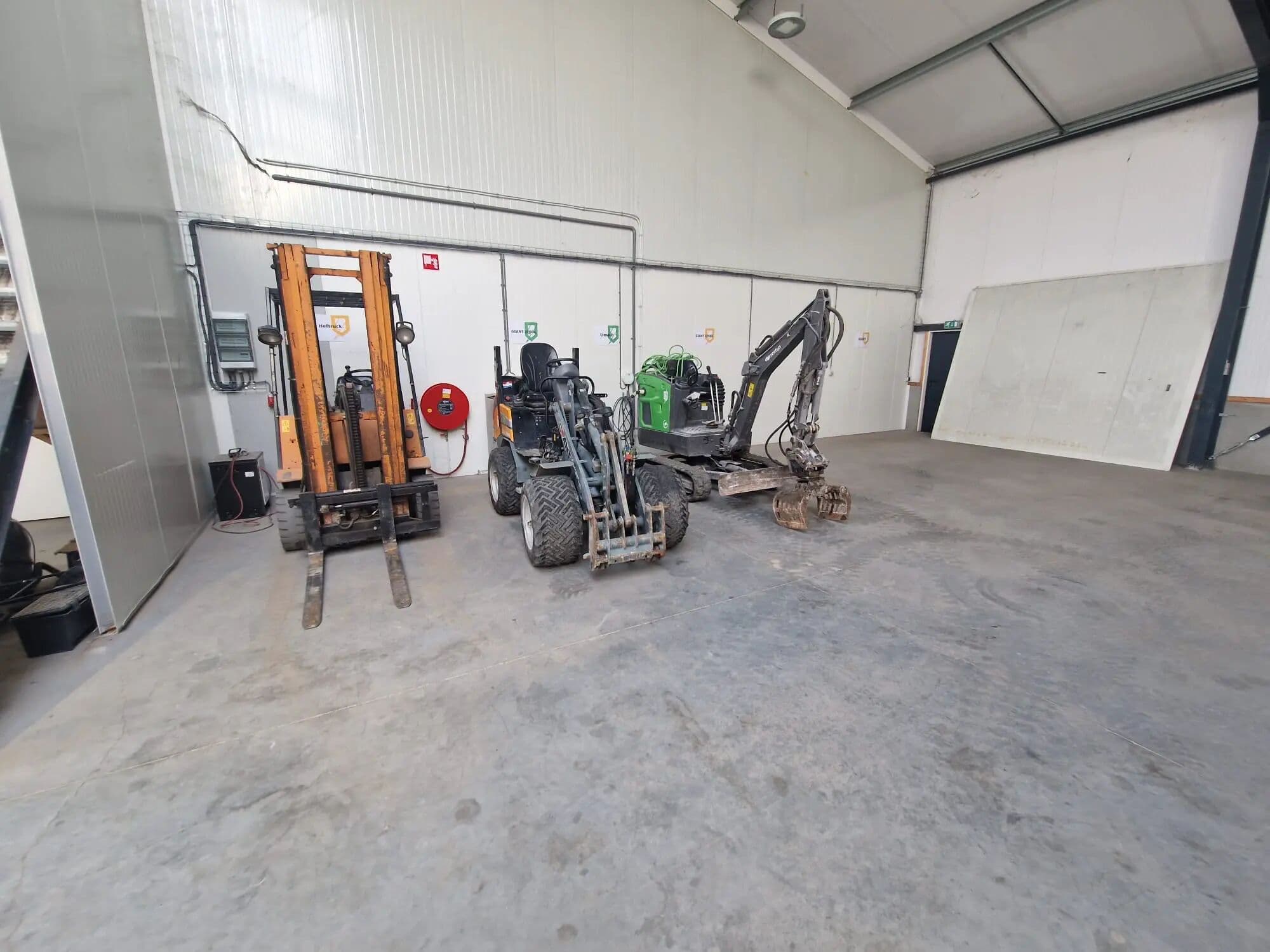 Vijf laadstations voor elektrische machines, foto 3
