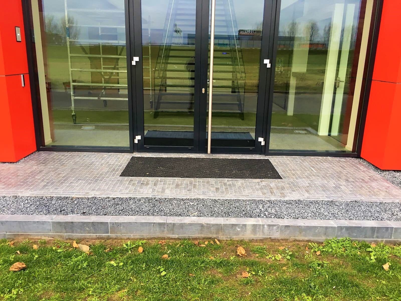 Bestrating Fastener Point  Ede, foto 4