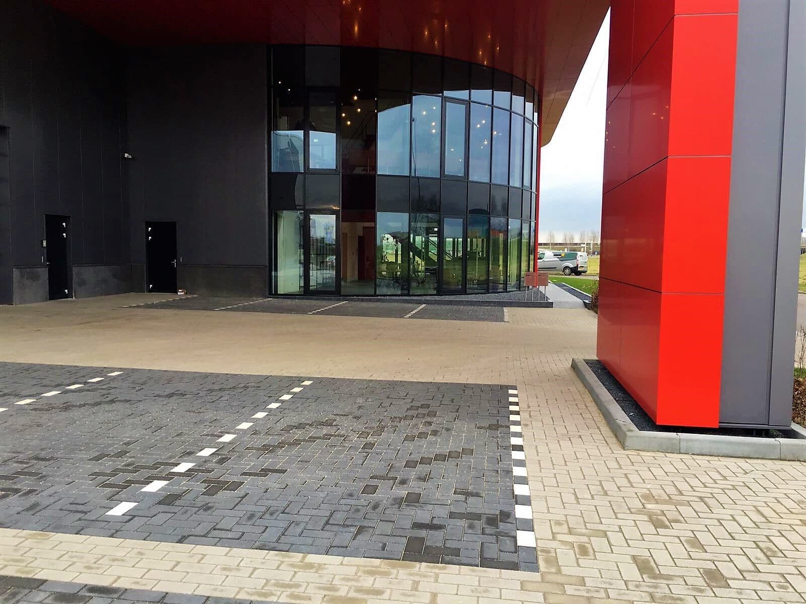 Bestrating Fastener Point  Ede, foto 8