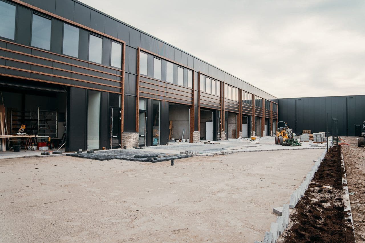 Buitenterrein Houten, foto 3