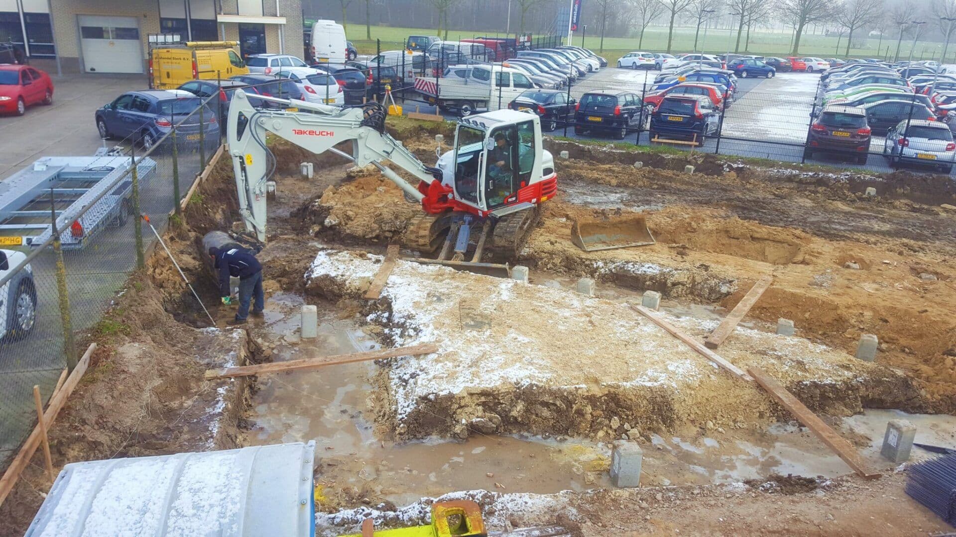 Grondwerk Twin Group te Scherpenzeel, foto 1