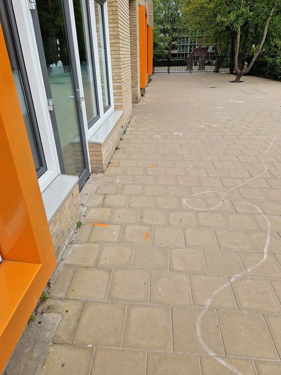 Vergroenen schoolplein Amsterdam, foto 12