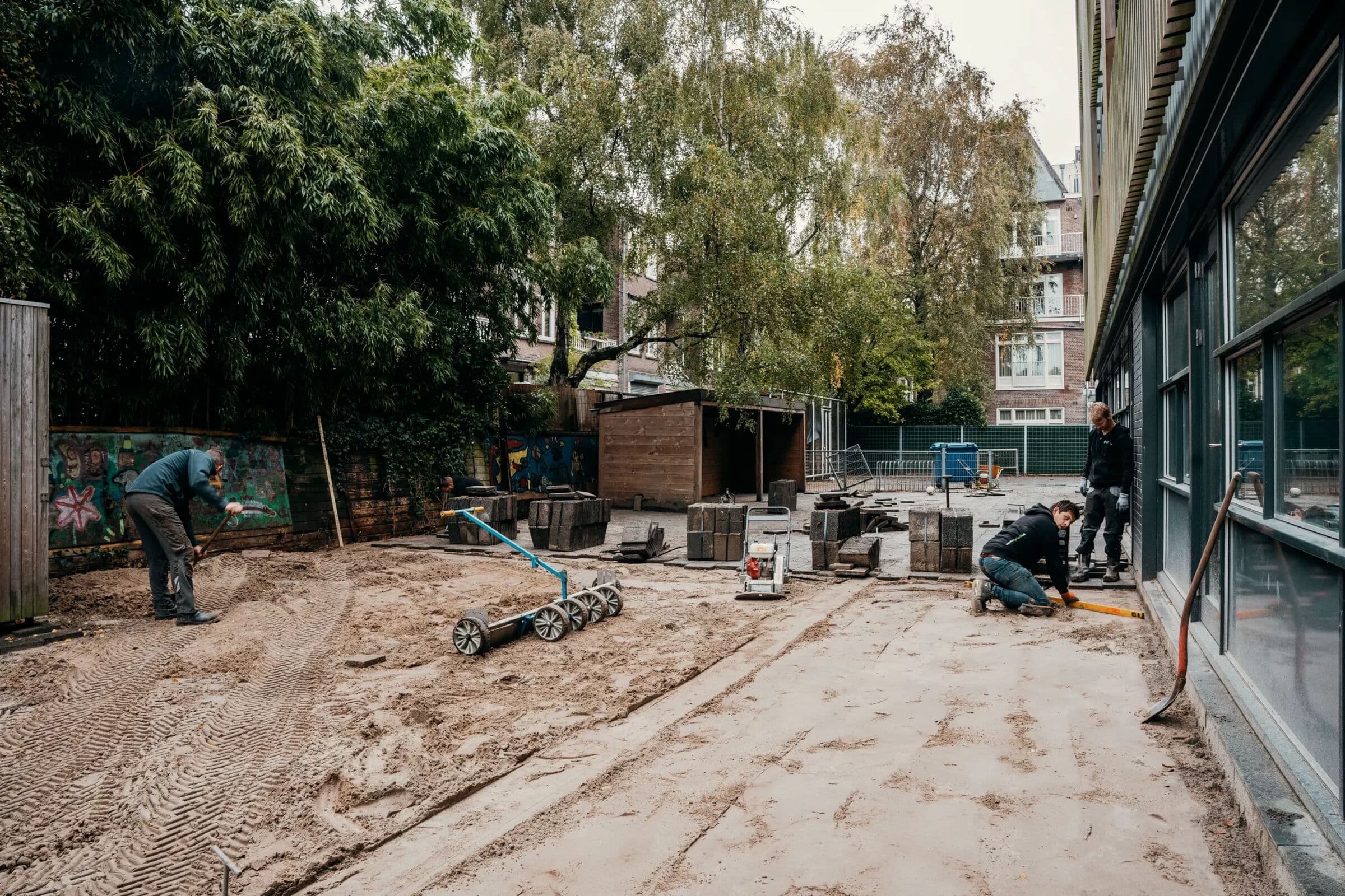 Vergroenen schoolplein Amsterdam, foto 2