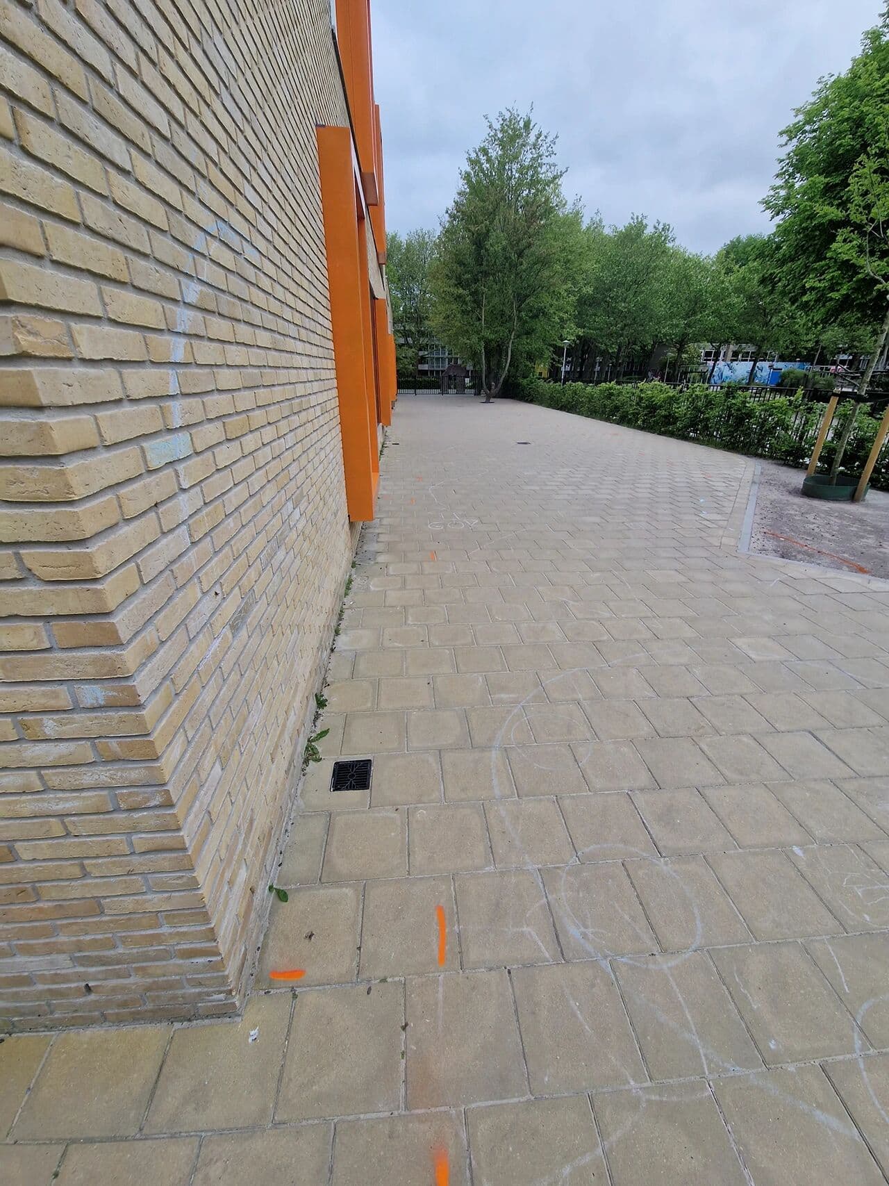 Vergroenen schoolplein Amsterdam, foto 3