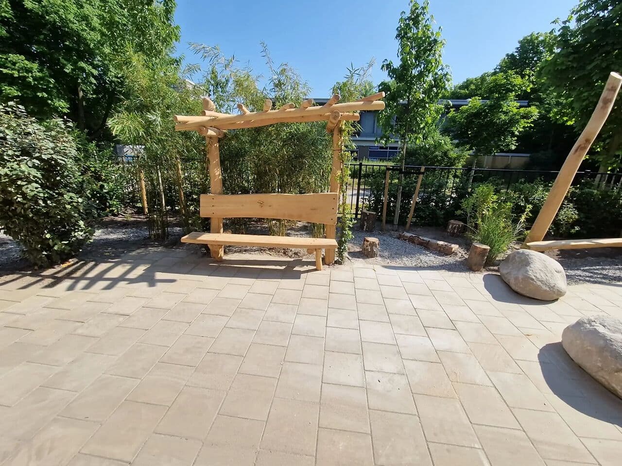 Vergroenen schoolplein Amsterdam, foto 4