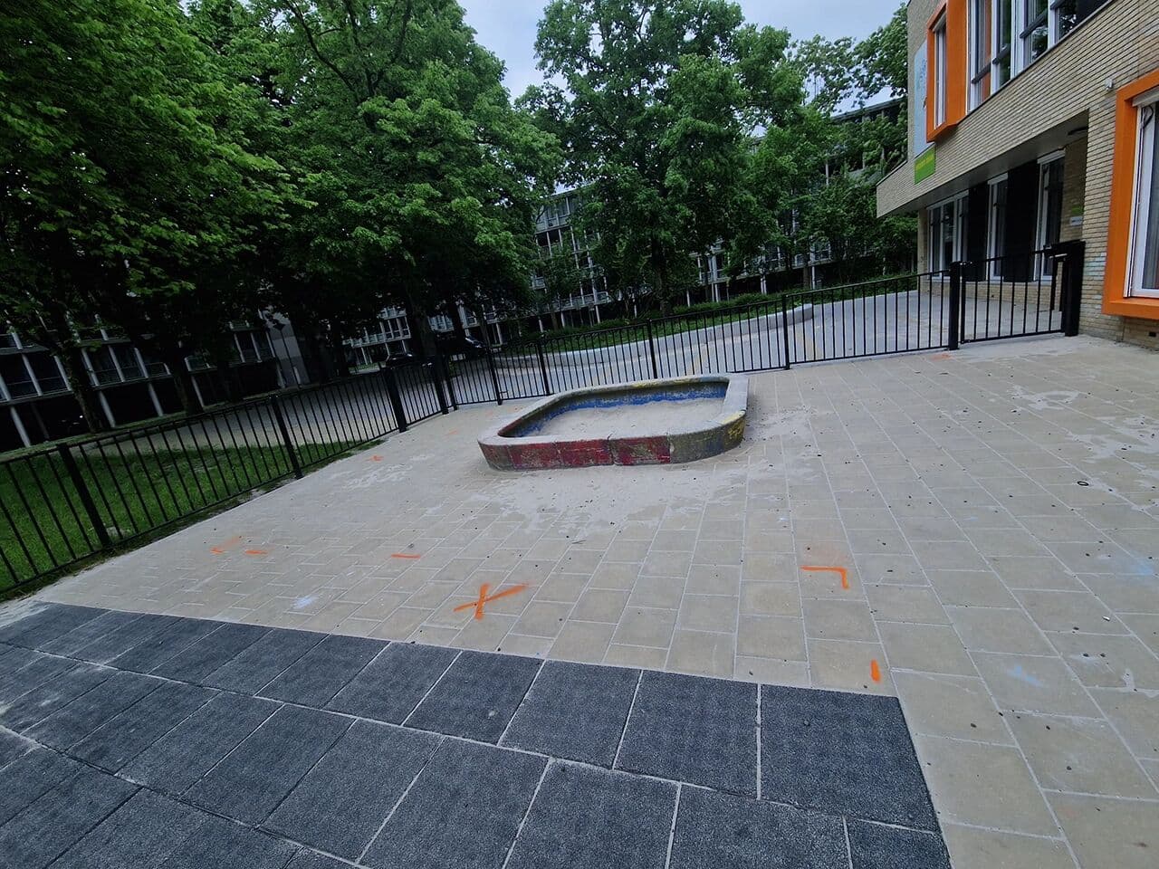 Vergroenen schoolplein Amsterdam, foto 7
