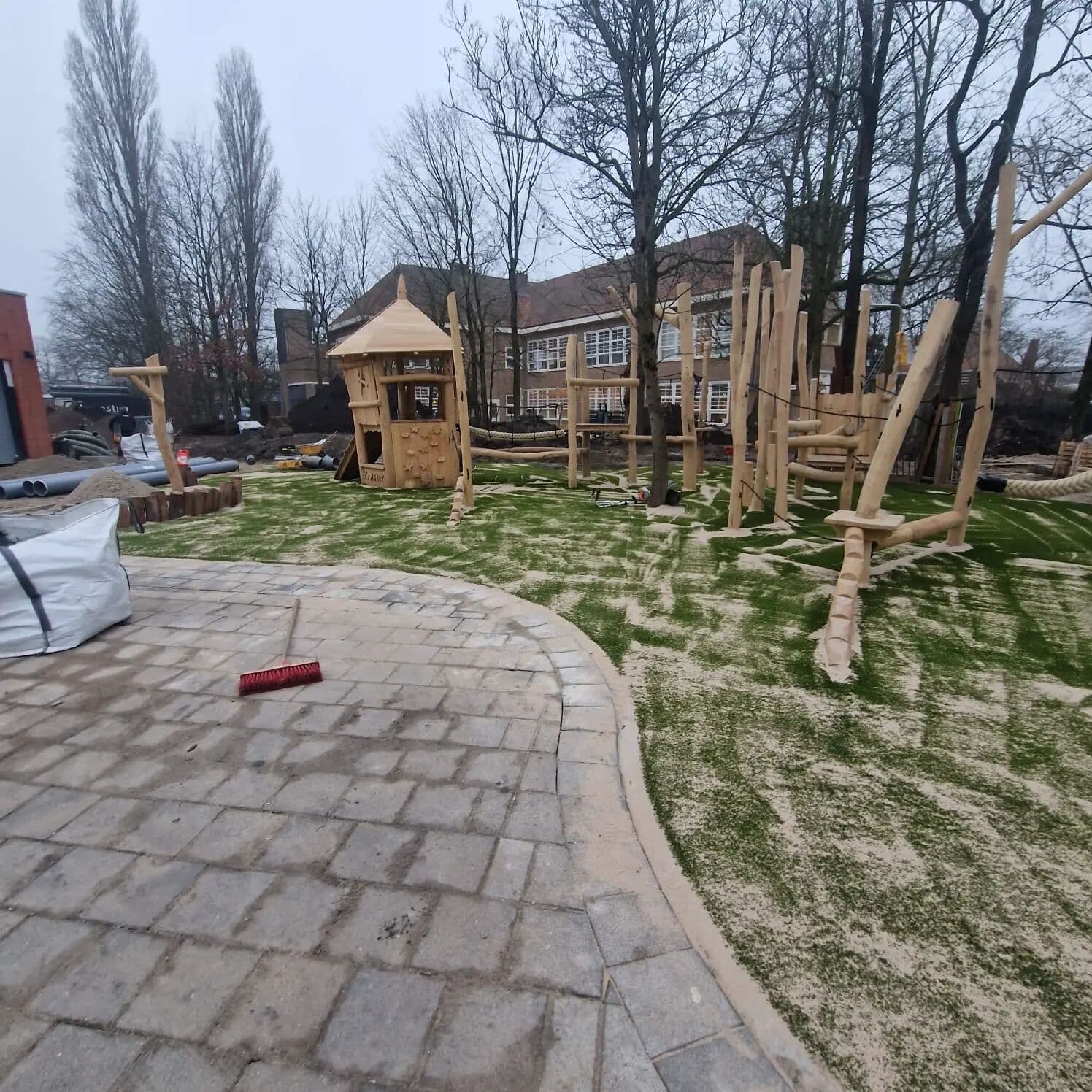 Vergroening schoolplein Amsterdam, foto 1