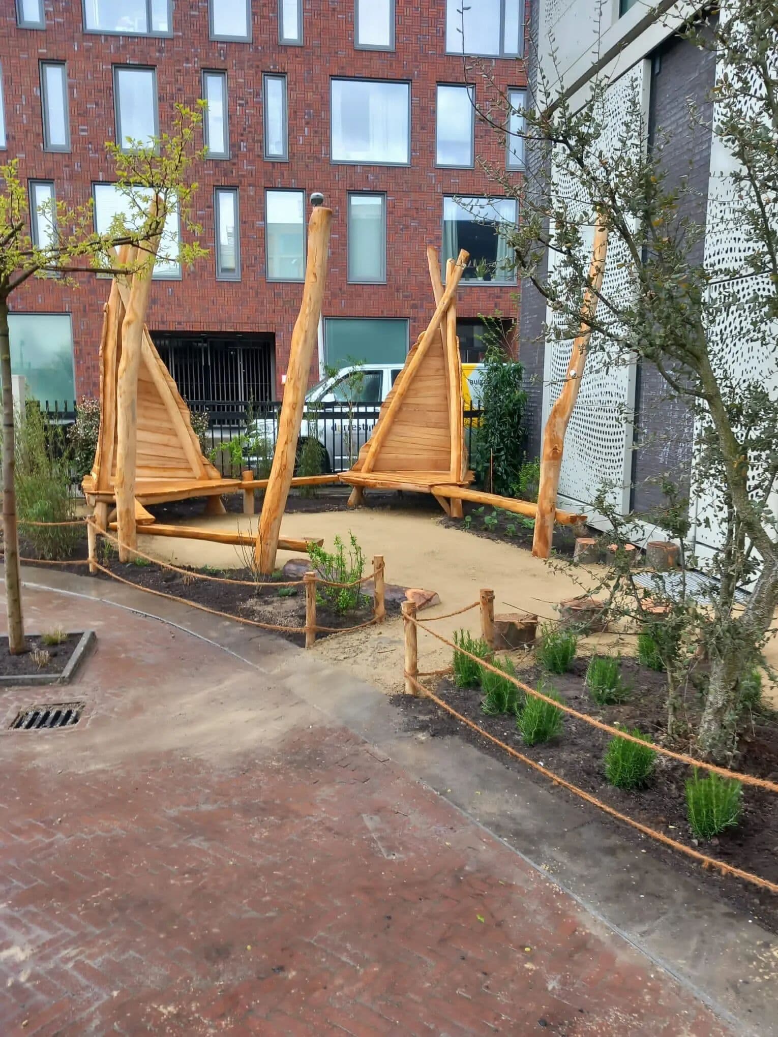 Aanleg schoolpleinen Haarlem en Amsterdam, foto 5