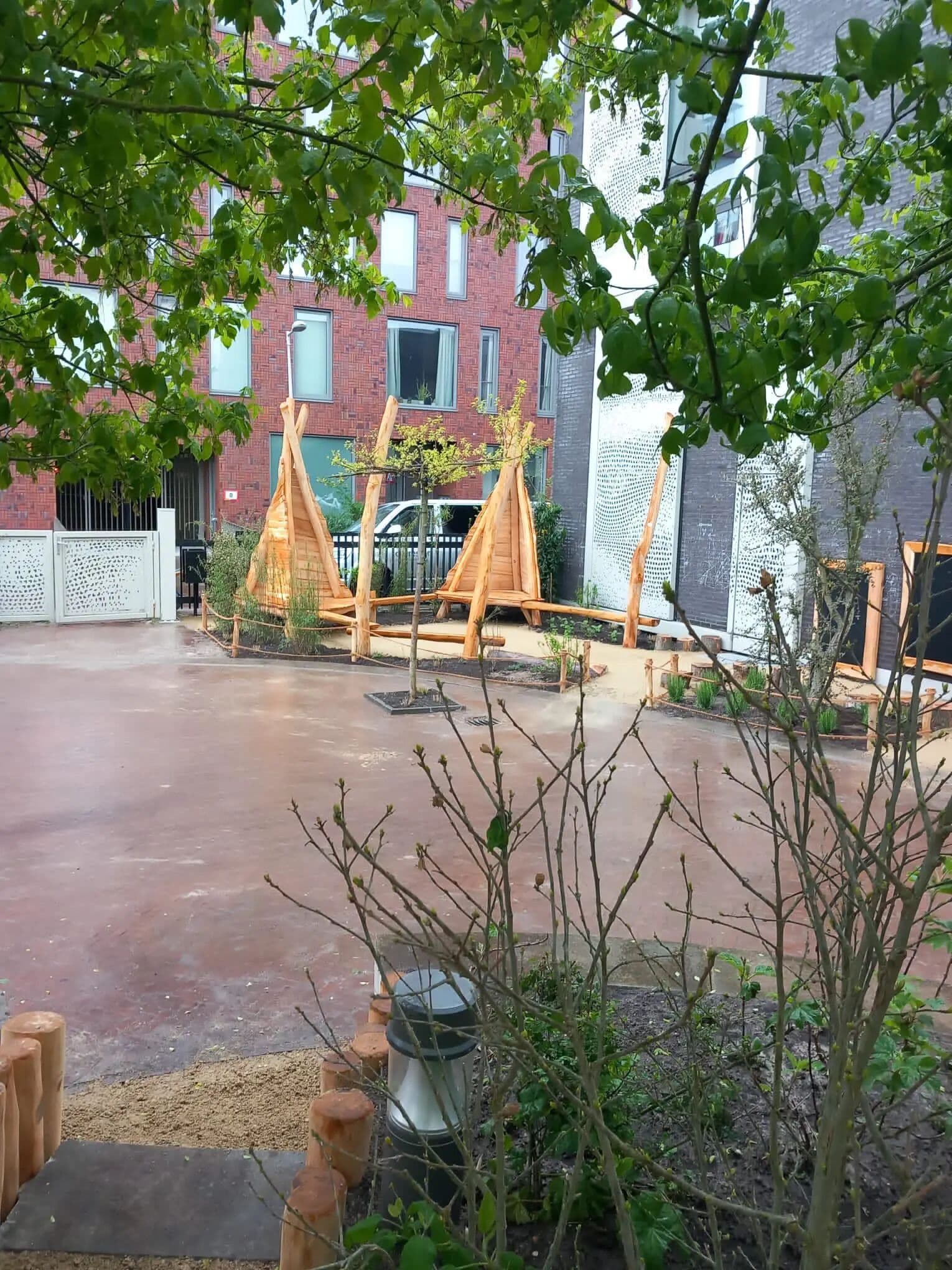 Aanleg schoolpleinen Haarlem en Amsterdam, foto 7