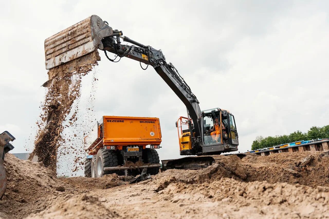 Grondwerk nieuwbouw veevoerfabriek Kesteren, foto 1